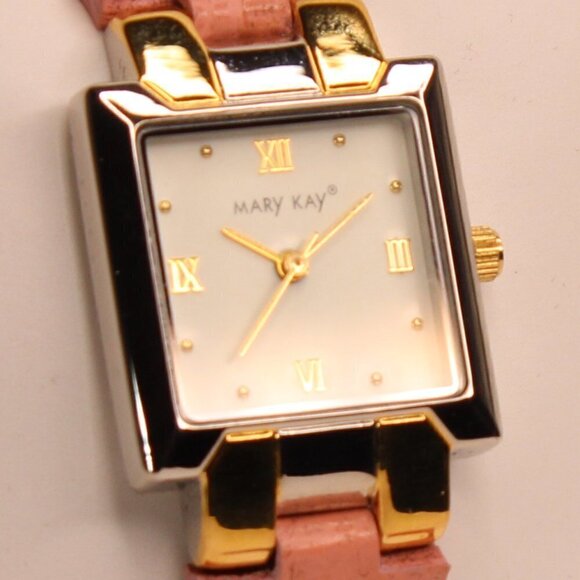 Women's Watch Silver Tone With Pink Strap Quartz Analog Watch NWOT - Picture 9 of 15